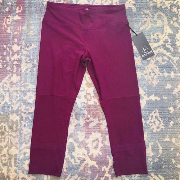 90 Degree by Reflex Mesh Burgundy Cropped Leggings - Picture 3 of 5